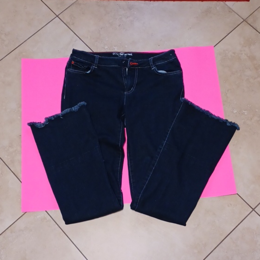 Peace Love World Jeans